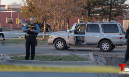 Autoridades investigan tiroteo fatal frente a Family Dollar en Kansas City