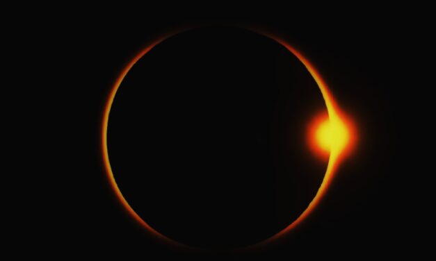 ¿Cómo el eclipse solar podría afectar tu teléfono?